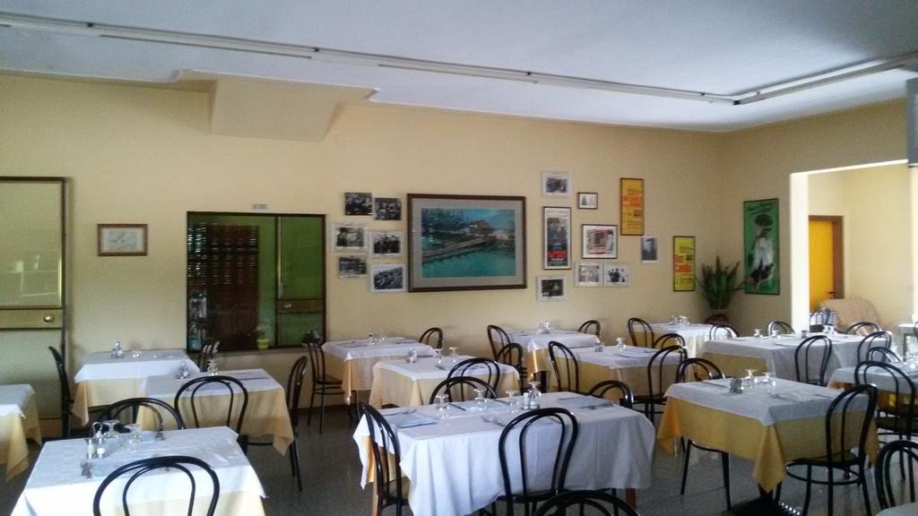 Albergo Del Po Viadana Extérieur photo